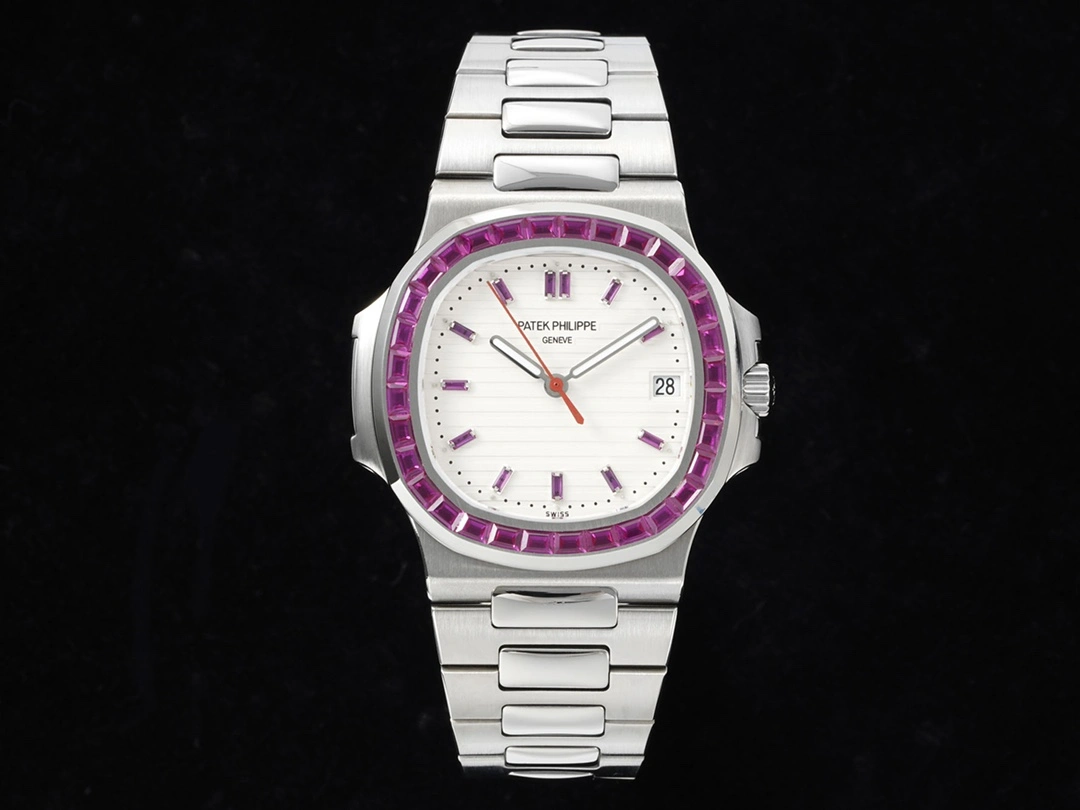 c878c00417c3ea6703c2205be869c6a3-2.webp PP Nautilus Ruby Square Diamond Ref.5711 40MM - Image 1