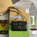 Size: 27x18x7cm