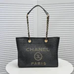 Chanel Beach Bag Size: 33*28*18cm Style: 67001
