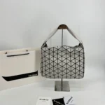 Miyake Life Size: 25x33x7cm 23x27x7cm