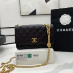 chanel chain Model: A68104 Size: 12.3*19.2*3.5cm