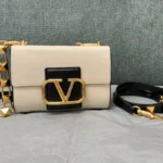 VALENTINO Model: 0777 size: 20 x 15 x 7cm