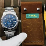Rolex SkyDweller: 42mm