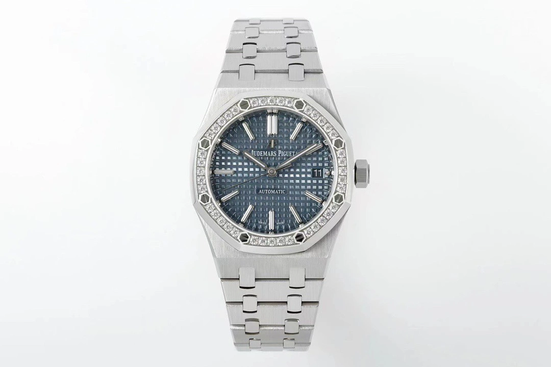 ebe0332f0896b0eaebd2b87a50ea6f09-1.webp AP Royal Oak Colored diamond version 15450 Series Super Clone 3120 integrated movement 37MM×9.8MM - Image 1