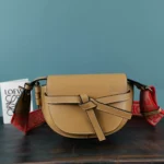 Saddlebag size：21*12.5*9cm