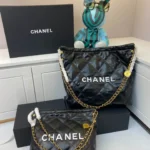 Chanel Underarm Bag Model: 8828 Size: 30*27*7 40*33*8