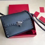 Valentino model: 0181 size: 22.5*5*16cm