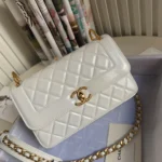 Chanel Vintage Hardware Model: AS2715 Size: 23cm
